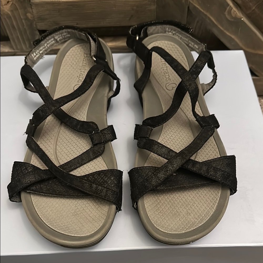 Beartrap hiking comfort Women's Black Strappy Sandals